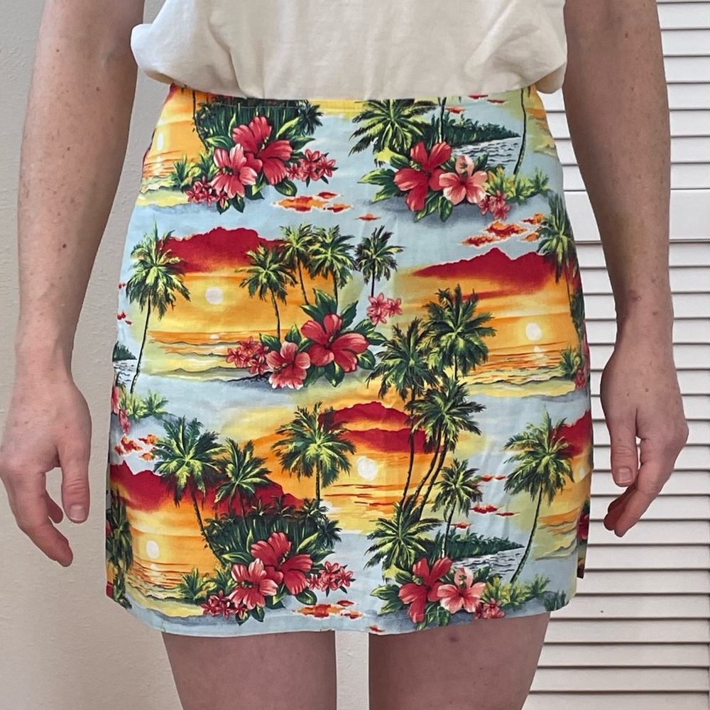Hawaii Mini Skirt